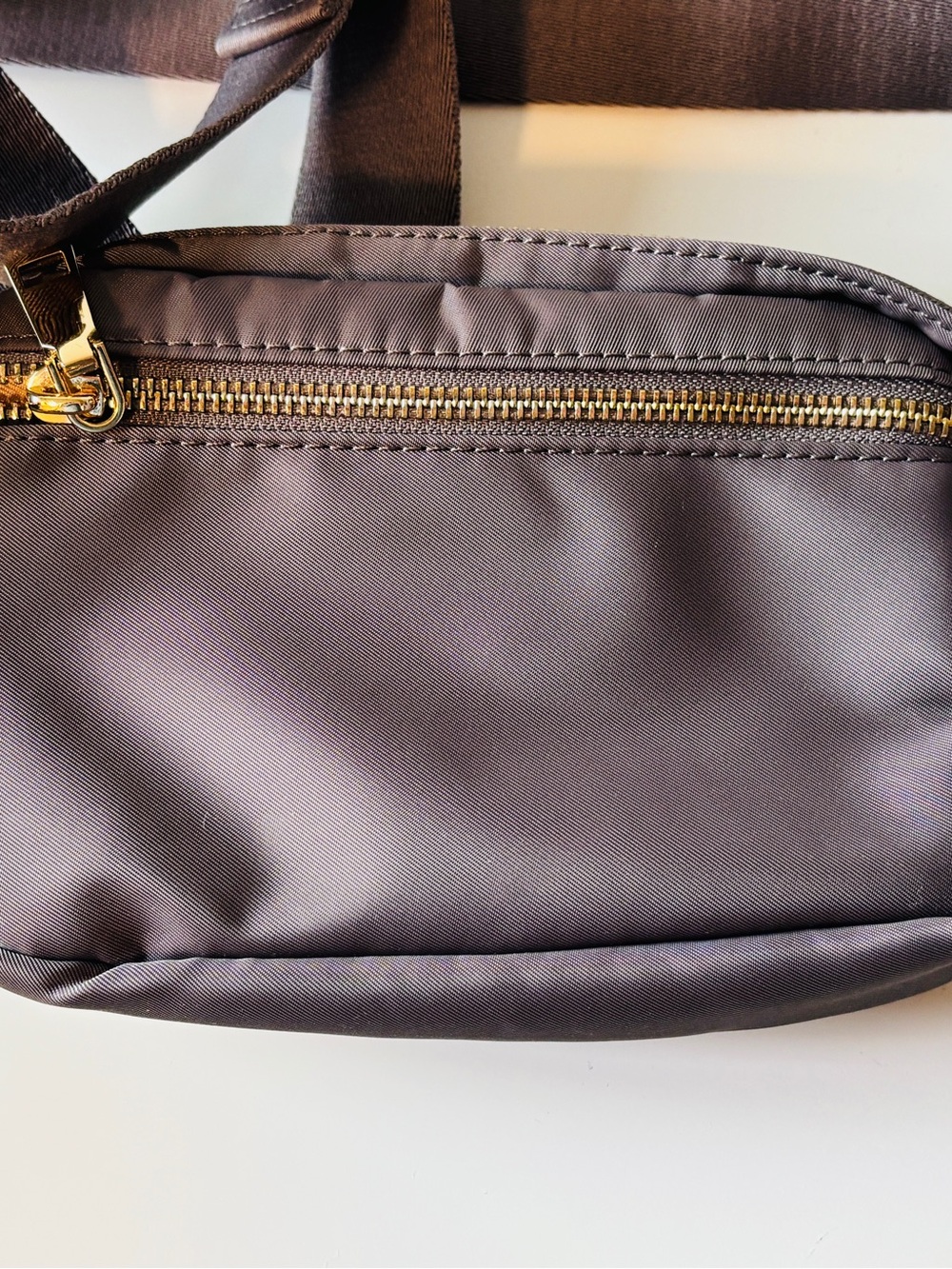 Poppy & Peonies On the Run Belt Bag - Picture 3 of 3